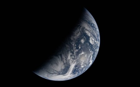 NASA Shares Unseen Artemis II Photos to Mark Earth Day