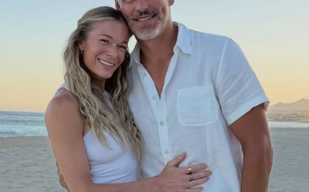 LeAnn Rimes Hints at “Heart-Wrenching" Issues at Home on Anniversary