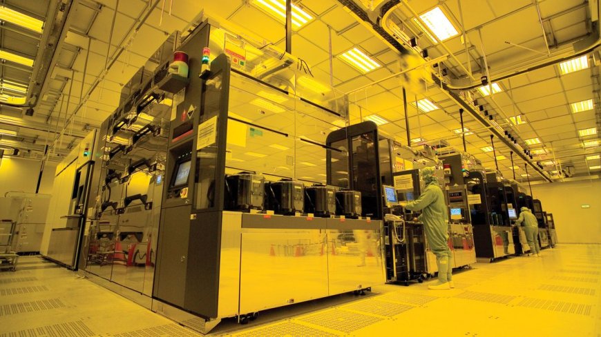 Global semiconductor foundry market hit a record $320 billion in 2025 as TSMC pulled further ahead