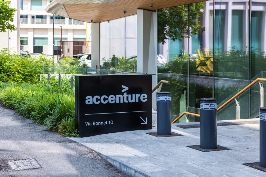 Accenture (ACN) Stock Plunges to 52-Week Low — UBS Analyst Sees Major AI Opportunity Being Overlooked
