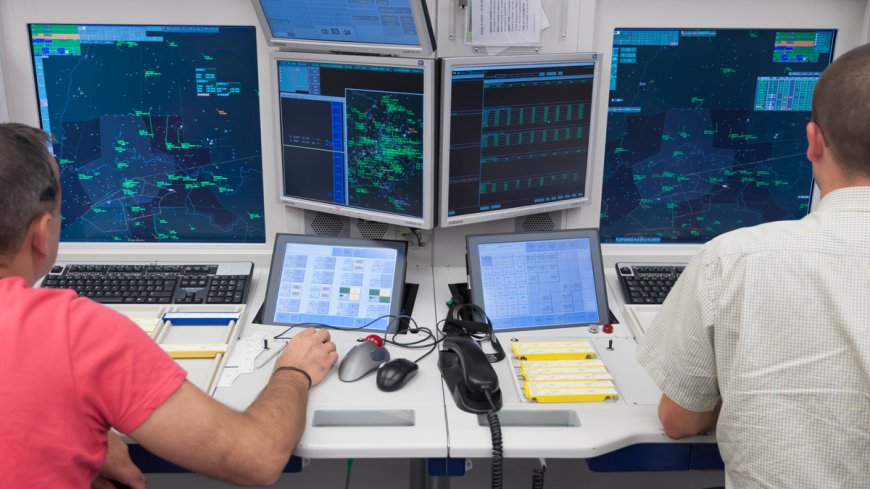 FAA courts gamers to become air traffic controllers — boasts $155k average annual salary after three years as the agency prepares for 8,000 applicants