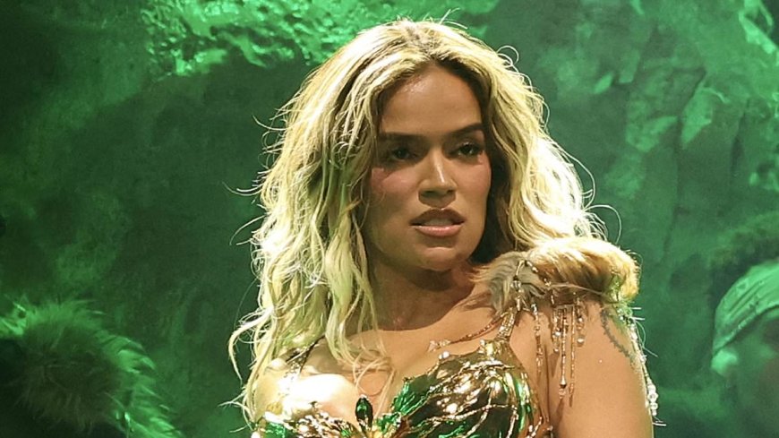 Karol G tells 'struggling' Latino community to 'not feel fear' during historic Coachella set after Justin Bieber's lackluster show