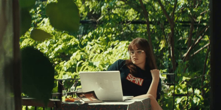 ‘Mile End Kicks’ Review: Barbie Ferreira Stars in Witty Rom-Com That Feels Like an Indie ‘Almost Famous’