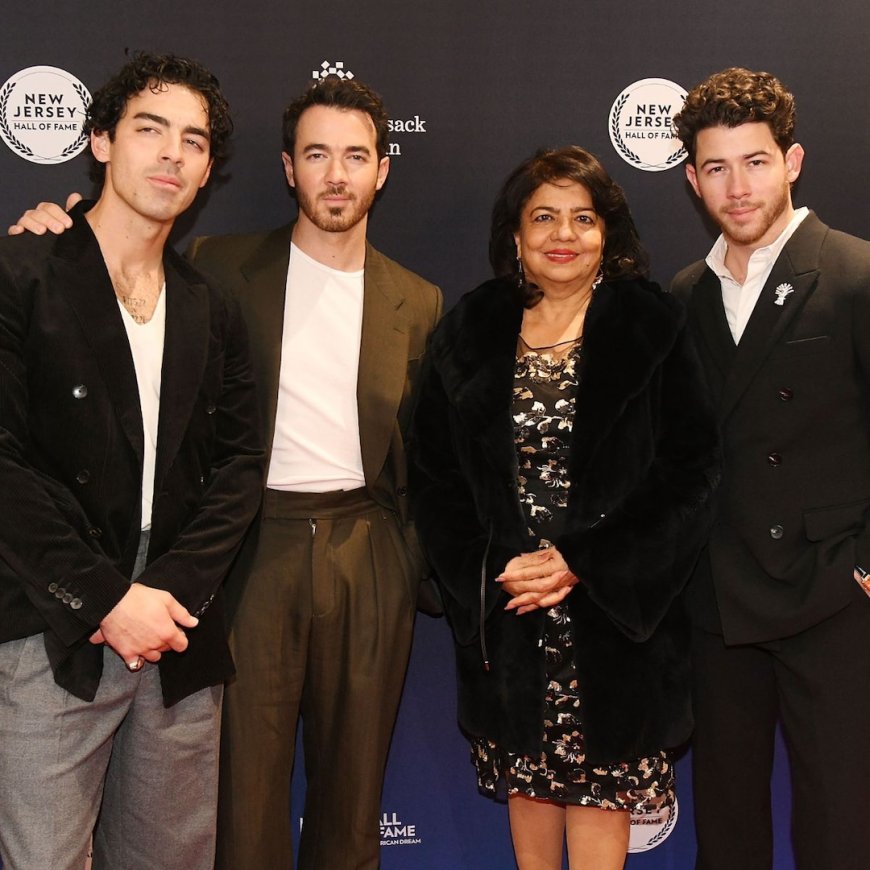 Jonas Brothers’ Mom Denise Jonas Suffered Stroke, Shares Health Update
