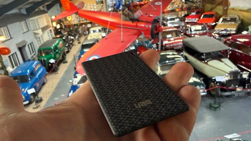 I love AirTags, but this alternative slips right in my wallet and solves their biggest flaw