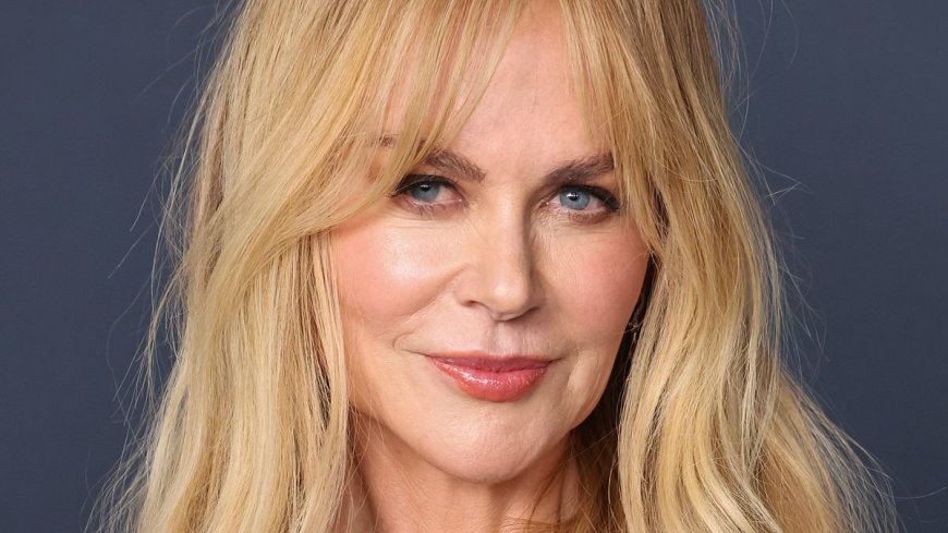 Fans roast Nicole Kidman for her 'wig fail' at CinemaCon in Las Vegas with Sandra Bullock