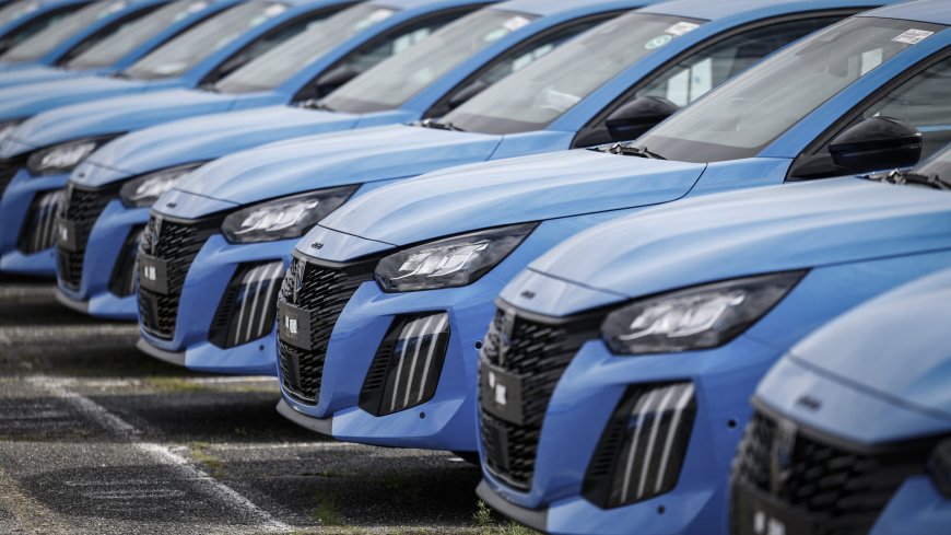 Microsoft and Stellantis want to use AI to help car owners