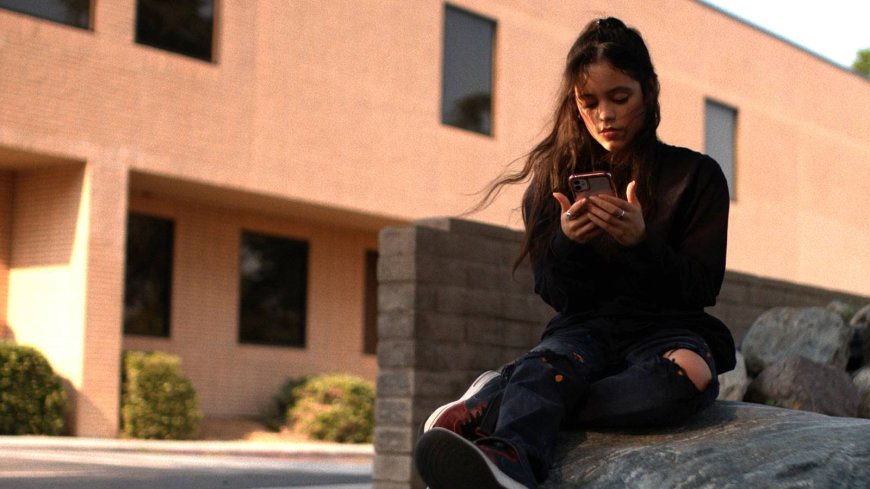 Jenna Ortega's Near-Perfect Drama Movie Deserves Its Streaming Success (#1 Trending In The U.S.)