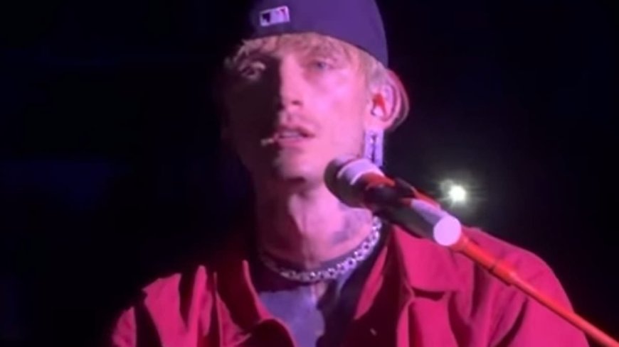 Machine Gun Kelly hits back at fan who accused him of being 'rude' in popular Brisbane venue: 'F*** you'