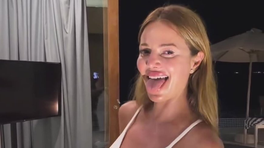 'Nude artist' Dina Broadhurst sends fans wild as she leaves NOTHING to the imagination while posing completely naked: 'Looking half your age!'