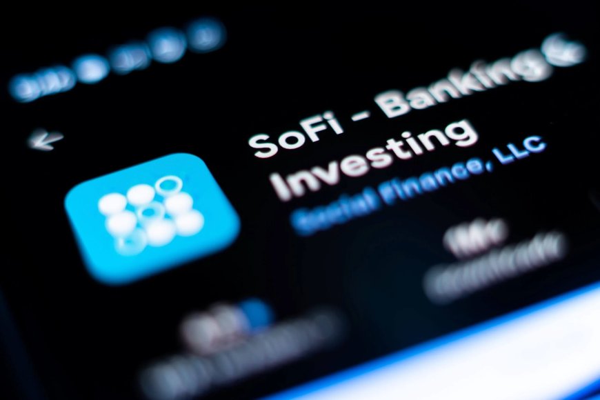 SoFi Technologies (SOFI) Stock: Q1 Earnings Report Looms Amid Heightened Scrutiny