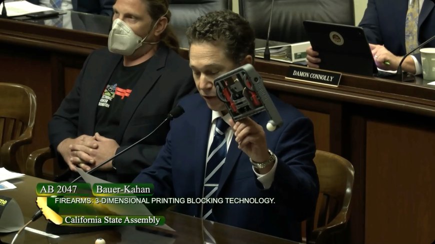 3D printing community organizes against California law that would restrict sales to state-approved models to prevent printing gun parts