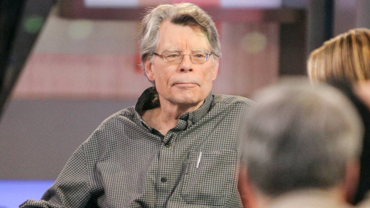Stephen King Praises Netflix's "Remarkable" Adaptation Of 72-Year-Old Survival Novel