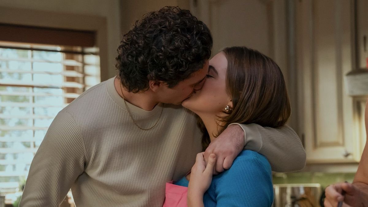 Off Campus season 2: shock cast departure, new romantic leads, and everything we know so far about the hit Prime Video drama's return
