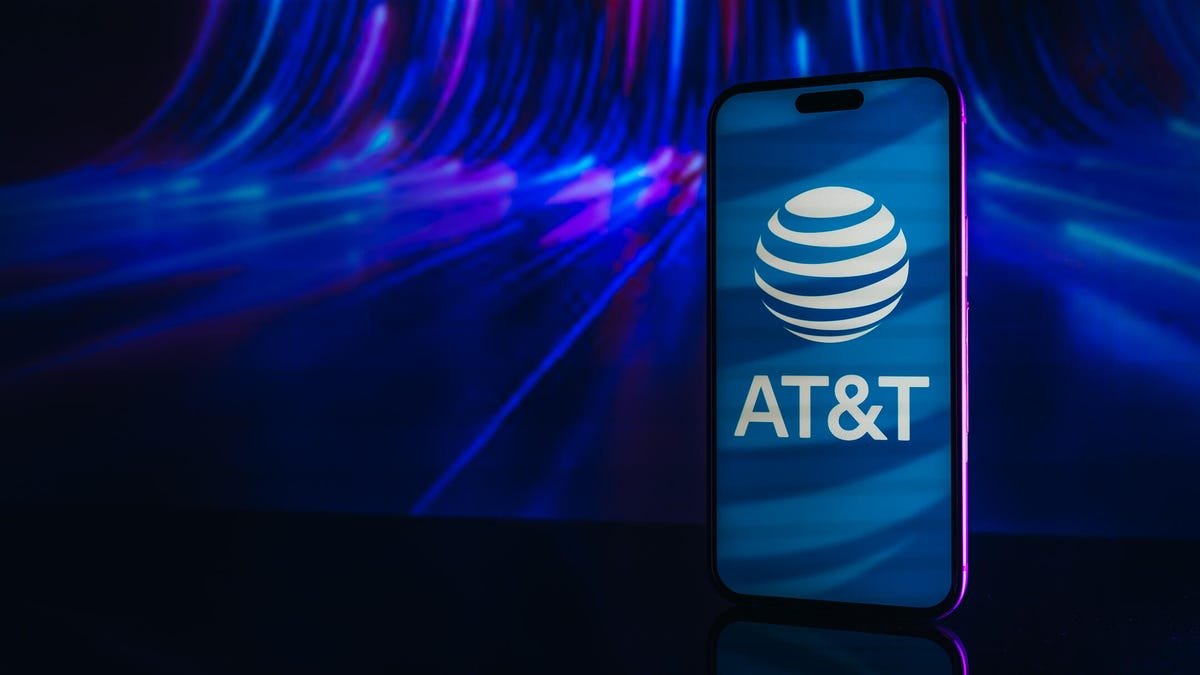 Making Sense of AT&T's Hiked Prices for Legacy Phone Plans
