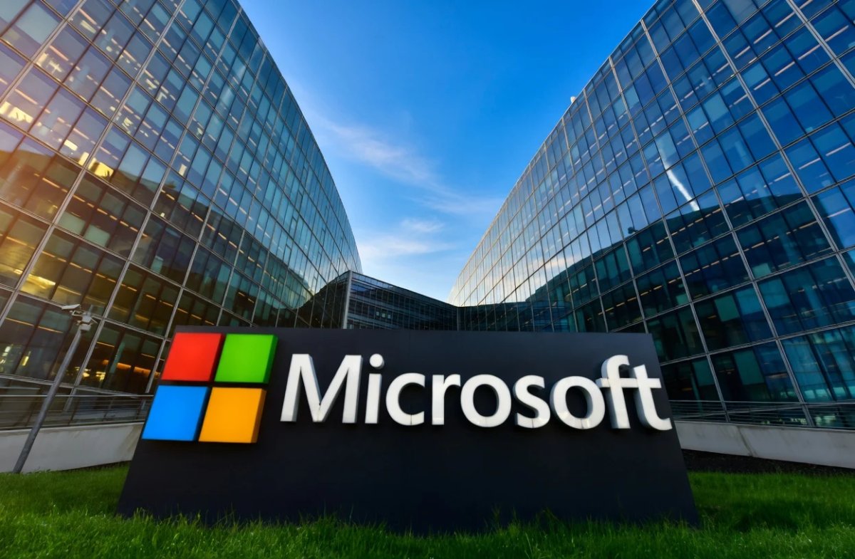 Microsoft (MSFT) Stock Surges to $575 Target as Wedbush Applauds OpenAI Partnership Overhaul