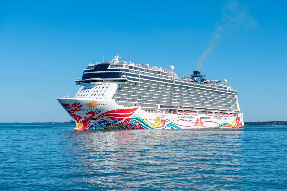 Norwegian Cruise Line (NCLH) Stock Plunges 6% After Slashing 2026 Earnings Forecast