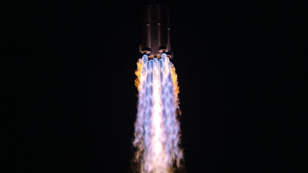 Rocket Report: A dark day for Blue Origin; Pentagon eyes new launch site