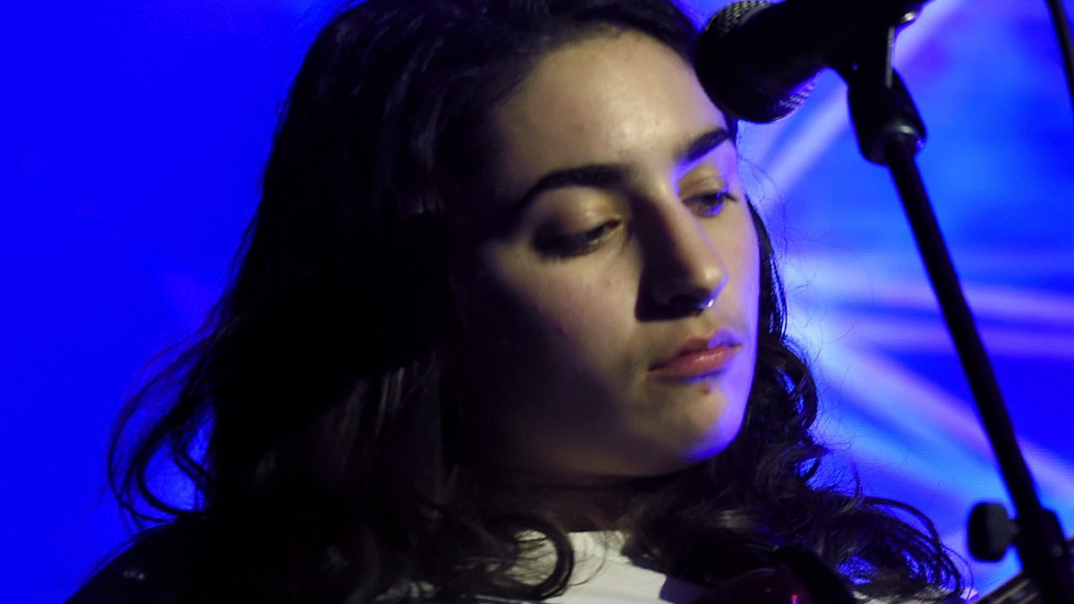 Aussie musician Georgia Maq divides fans with explicit video promoting her pub set: 'How utterly repulsive'