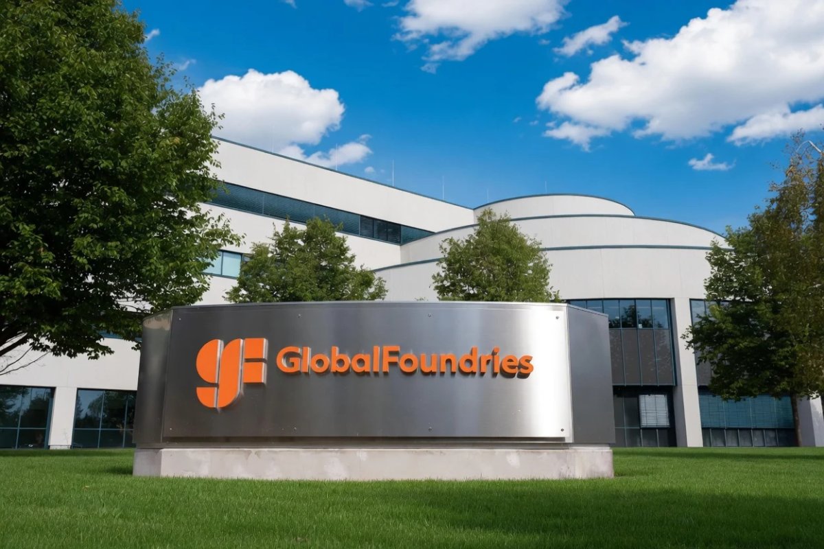 GlobalFoundries (GFS) Stock: CFO Maps Out 40% Margin Plan as Silicon Photonics Revenue Targets $1B