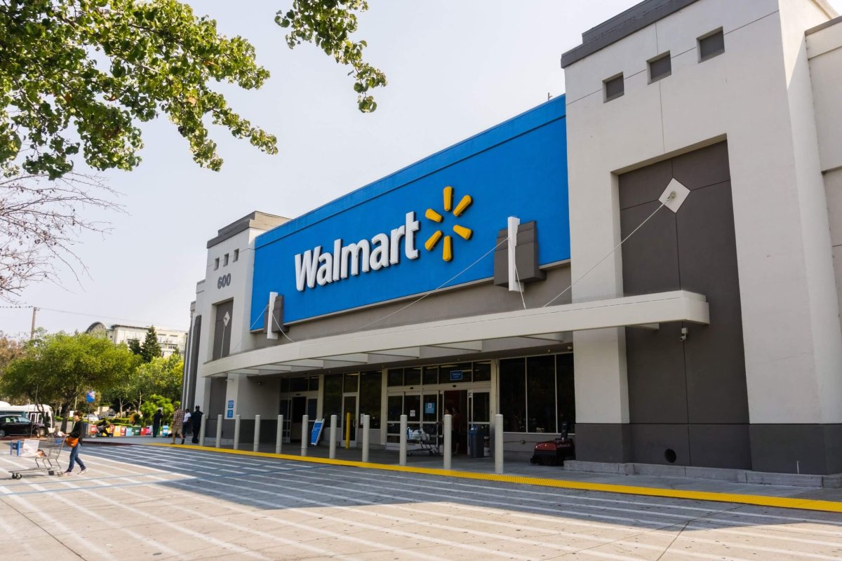 Walmart (WMT) Stock Reaches Record Peak Before Q1 Earnings Release