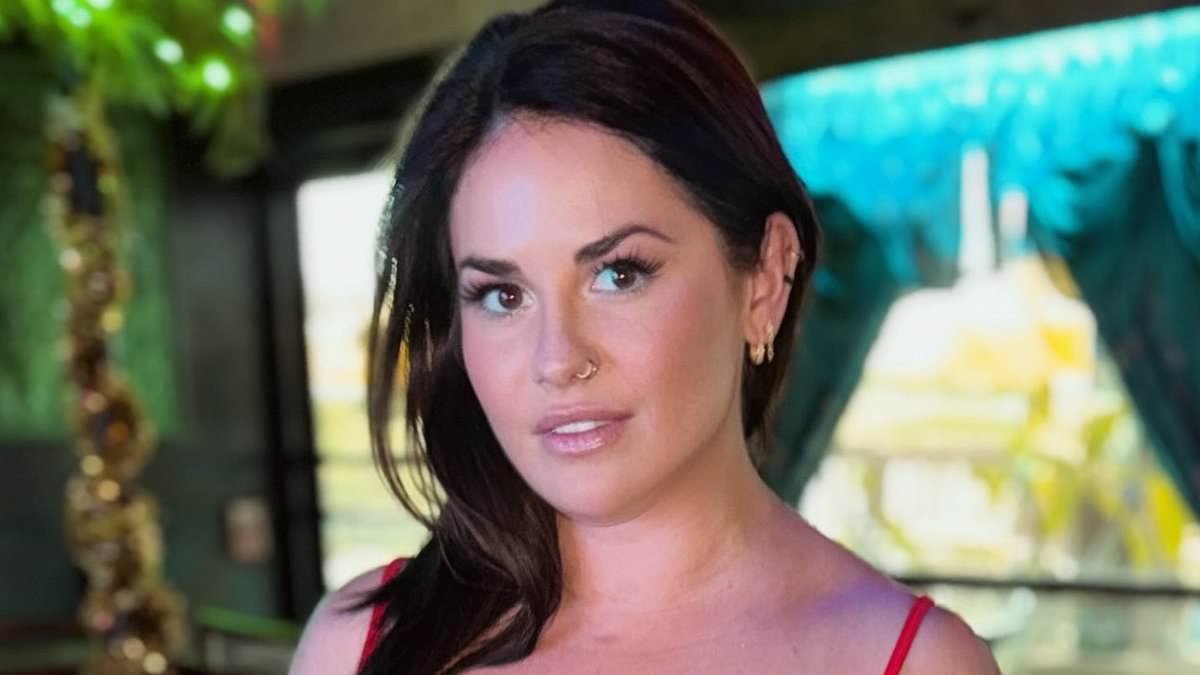 Former soldier reveals what life was really like as a woman in the US Marines - and the strict rules enforced: 'Toxic family'