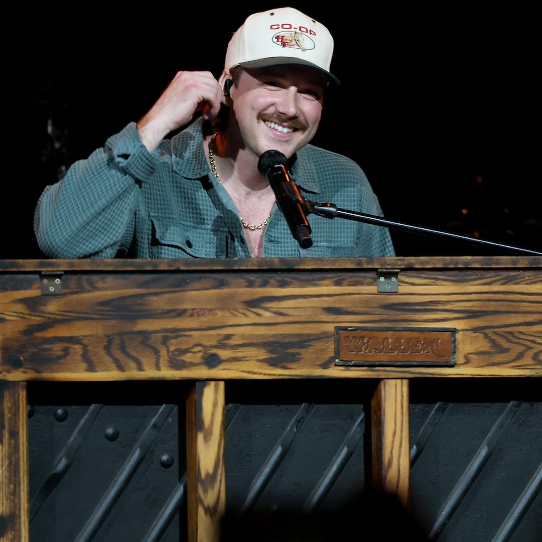 Morgan Wallen Flips Over Piano Onstage After Technical Difficulty