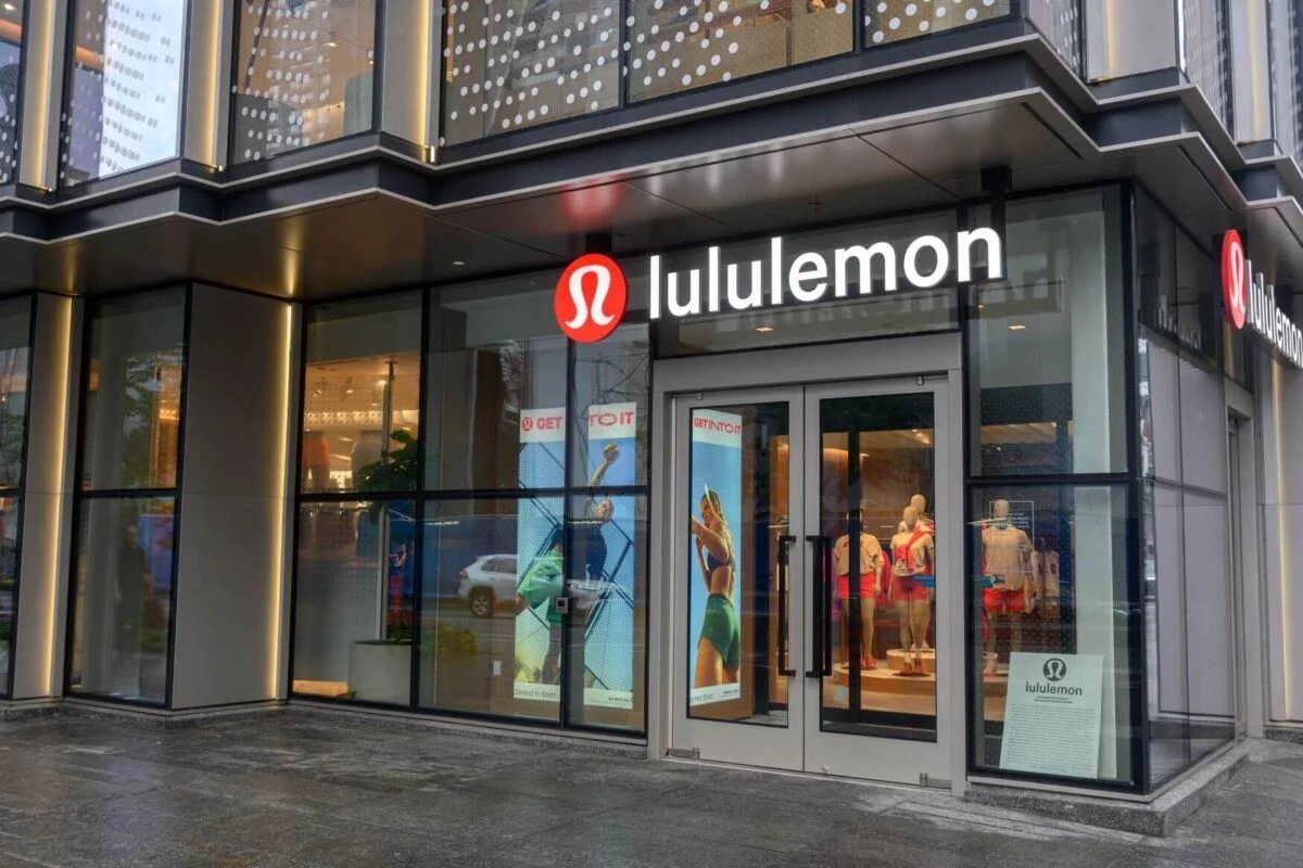 Lululemon (LULU) Founder Chip Wilson Calls Off Board Challenge in Settlement Deal