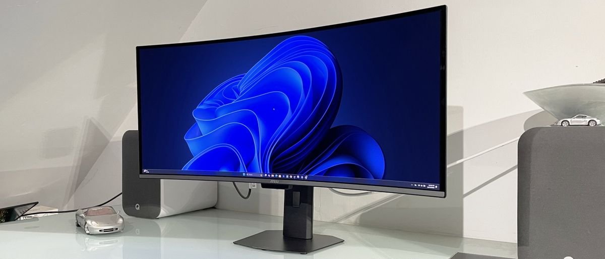I gamed with MSI's new 34-inch QD-OLED panel and now I never want to use an LCD monitor again