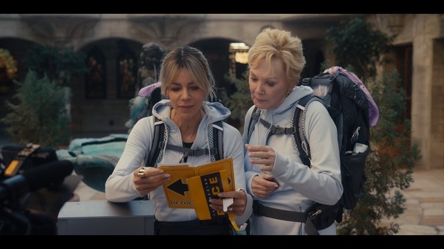 How Kevin Hart Sparked the ‘Hacks’ Crossover with ‘The Amazing Race’