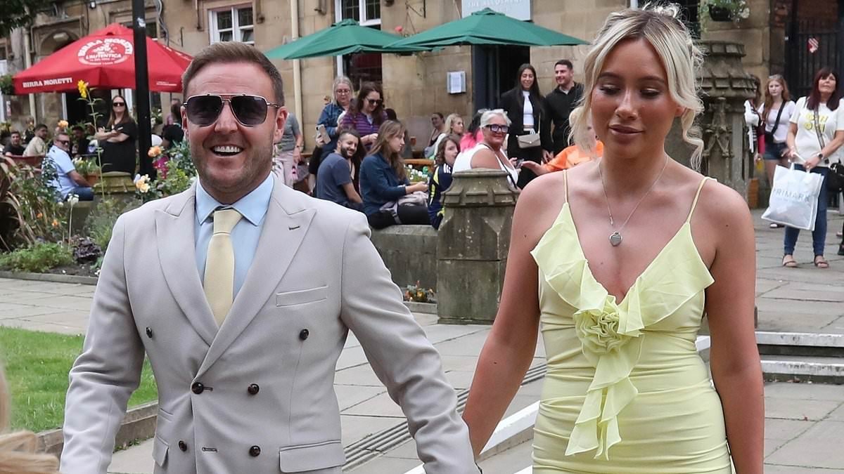 Alan Halsall, 43, SPLITS from younger girlfriend Ellie Dolan, 26, as Coronation Street actor removes all traces of HR worker from social media