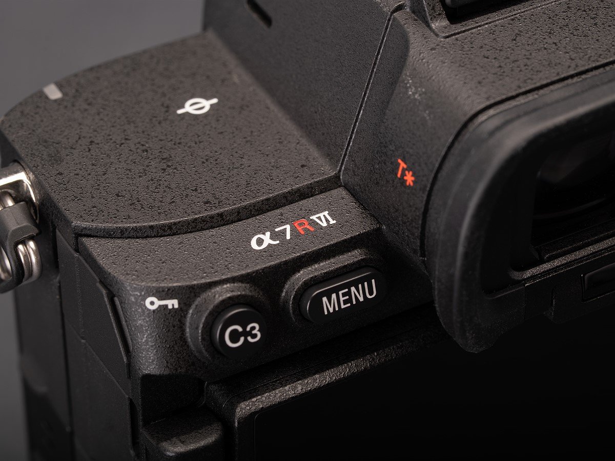 The team discusses the wild week in camera releases