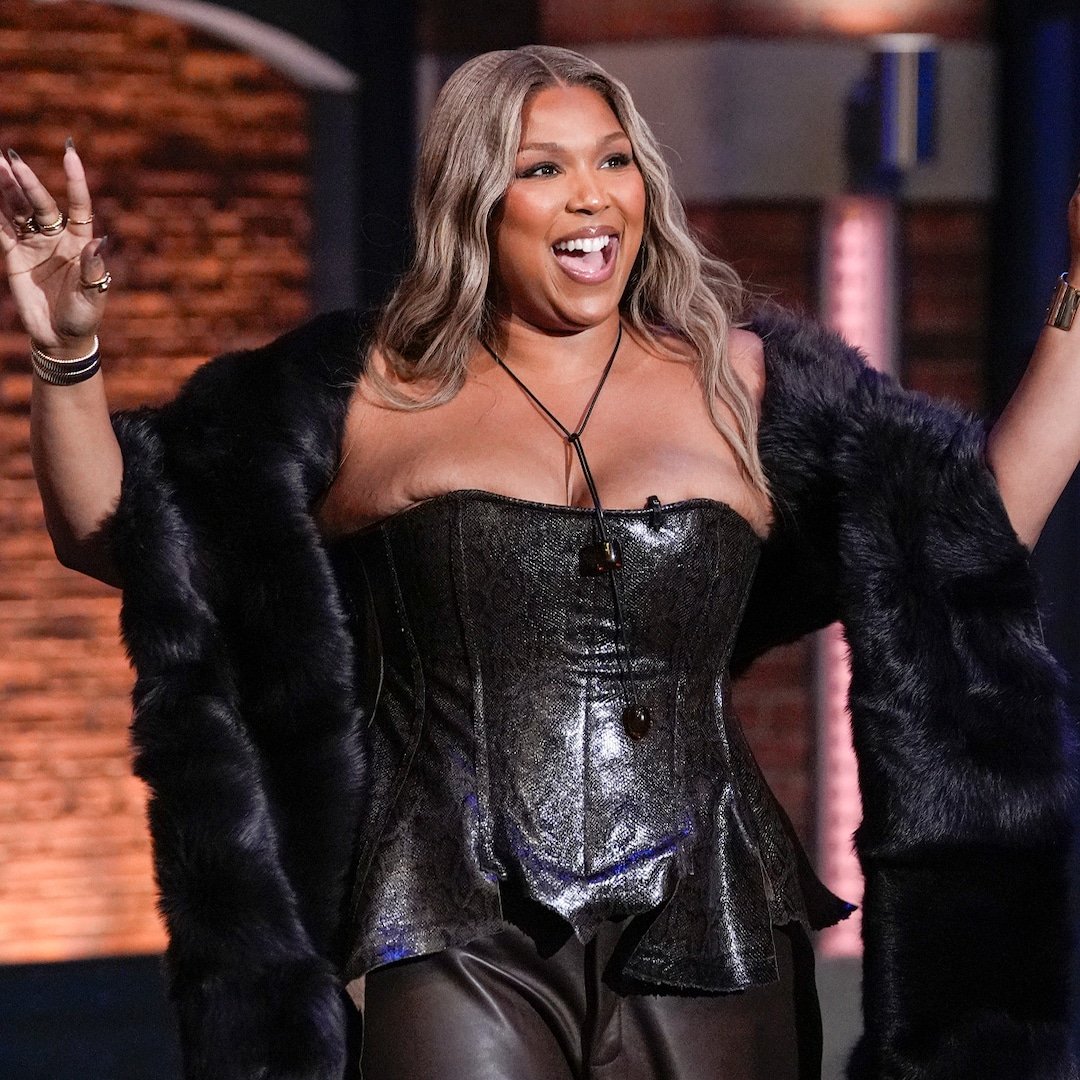 Lizzo Addresses Rumor She "Talked S--t" About Taylor Swift
