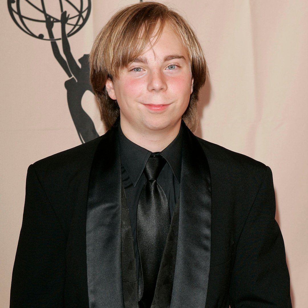 Even Stevens' Steven Anthony Lawrence Makes Appearance on The Floor