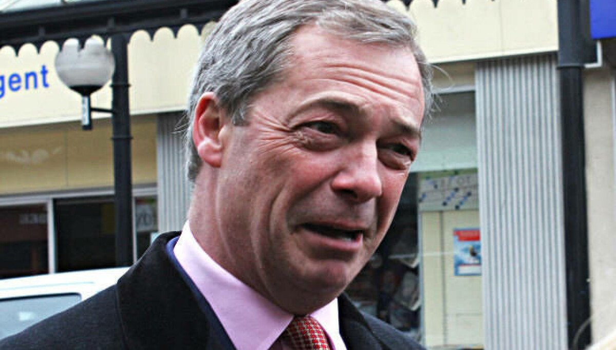 Experts pour cold borscht on Farage's Russian hack claim