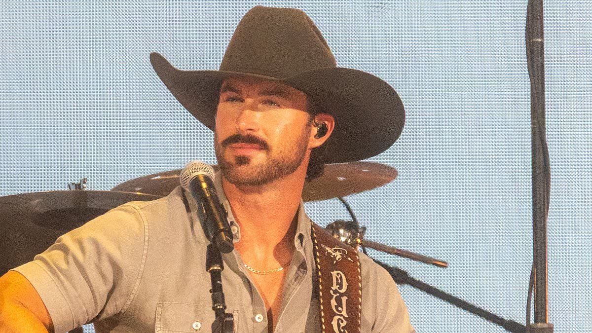 Country singer Riley Green makes a rare sighting in Texas after being hired as a coach alongside Kelly Clarkson on The Voice