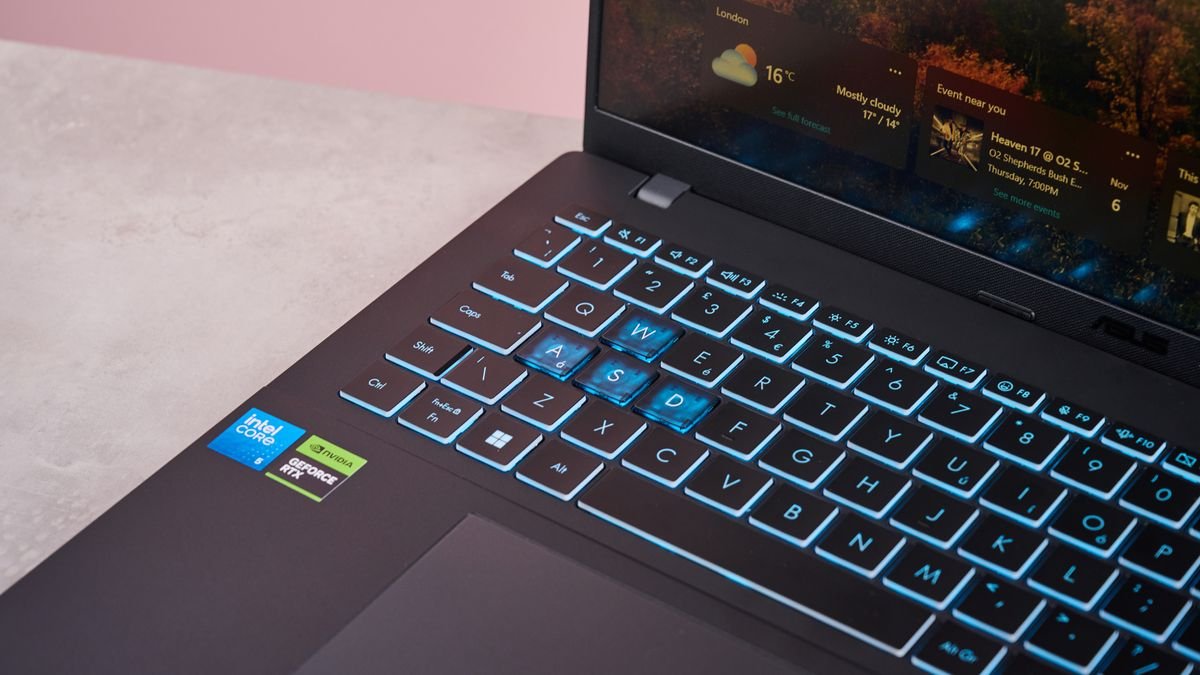 Save $300 on the strong and sleek Asus V16 Gaming Laptop with an RTX 5060 and 32GB of RAM