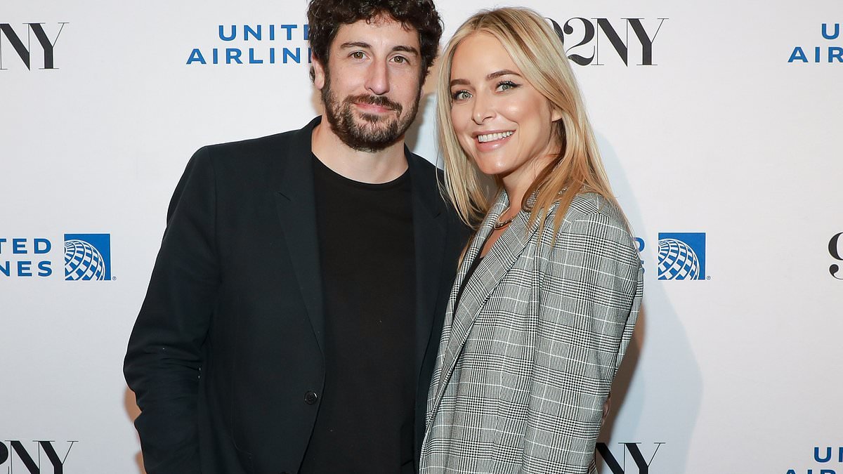 Jason Biggs' sudden 'change' that led to Jenny Mollen split: Insiders reveal explosive new details about his 'ego'... and the 'wedge' that drove them apart