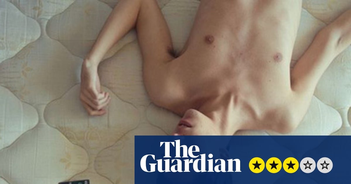 A Few Feet Away review – Buenos Aires slacker tries to balance app life and real sex in vivid hookup drama