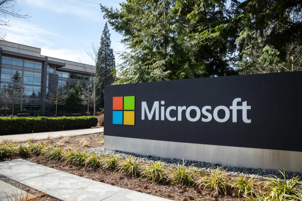 Microsoft (MSFT) Stock Down 30% From Peak: Why Bulls See $600 Ahead