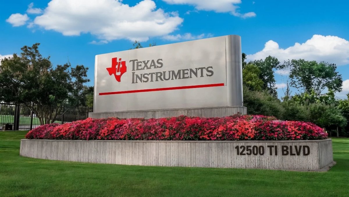 Texas Instruments (TXN) Stock Surges to 52-Week Peak on AI Power Chip Momentum