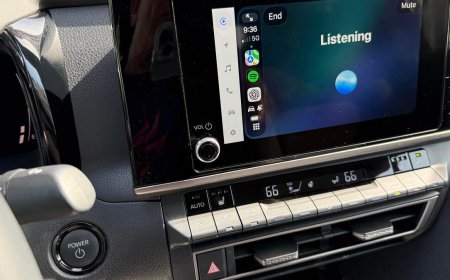 I tested ChatGPT and Perplexity AI as my CarPlay voice assistants - this model was better