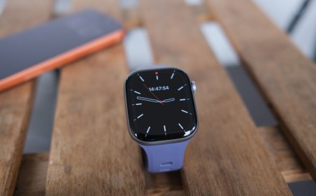 The Apple Watch SE 3 might be cheaper, but the Apple Watch 11 at its lowest price is the better buy right now