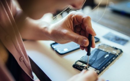 She handed a repair tech her iPhone and then the worst happened — here's how to protect your data and yourself