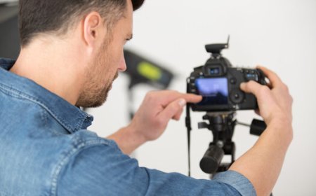 Why You Should Stop Checking Every Photo on the LCD and What You Should Do Instead