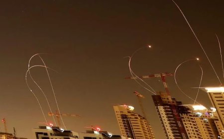 US strikes Iranian missile sites amid ongoing peace talks, rattling crypto markets