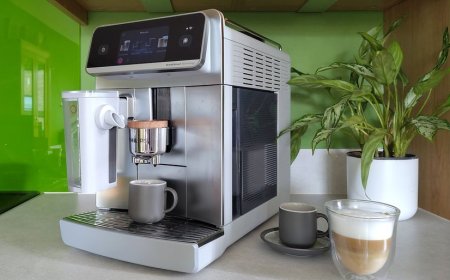 I spent two weeks with the gorgeous Philips Café Aromis espresso machine, and creating delicious custom coffees has never been so much fun