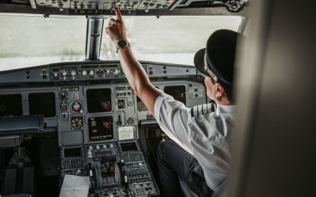 Jammin' on UK defence secretary's jet as Russia blamed for GPS interference
