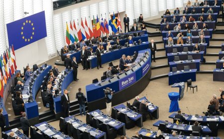 European Commission Reviews MiCA as Global Crypto Regulation Race Heats Up