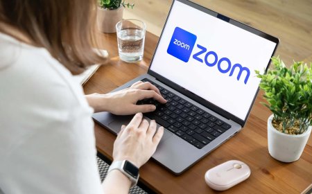 Zoom (ZM) Stock Gains 2% Before Q1 Earnings: Wall Street’s Expectations